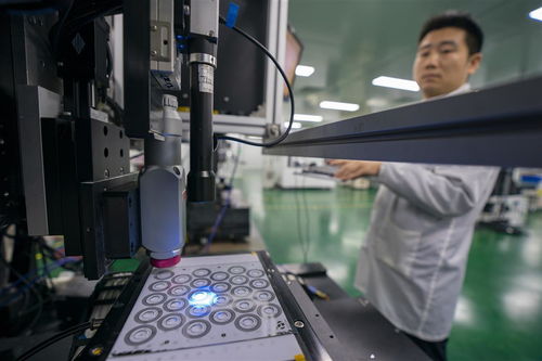 華工科技激光裝備榮膺國家級制造業(yè)單項(xiàng)冠軍產(chǎn)品 賦能計(jì)算機(jī)軟硬件及輔助設(shè)備零售新格局